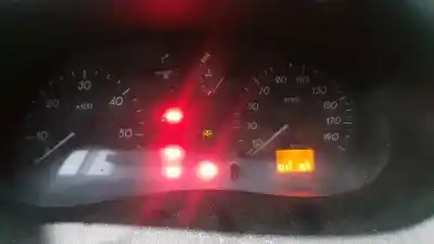 Veículo de Sucata renault mascott ka 140.35/55 base do ano 2004 alimentado 