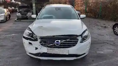 Veicolo di demolizione volvo xc60 kinetic 2wd dell'anno 2013 alimentato d5204t7