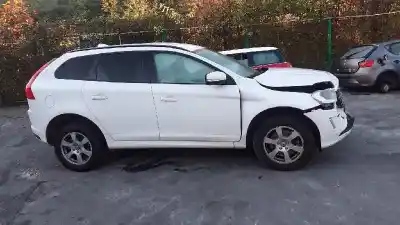 Veicolo di demolizione volvo xc60 kinetic 2wd dell'anno 2013 alimentato d5204t7