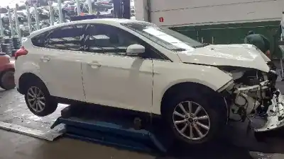 Veículo de Sucata ford focus turn. titanium do ano 2015 alimentado xwda