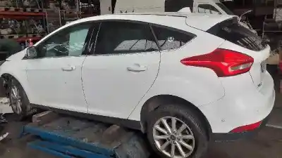 Veículo de Sucata ford focus turn. titanium do ano 2015 alimentado xwda