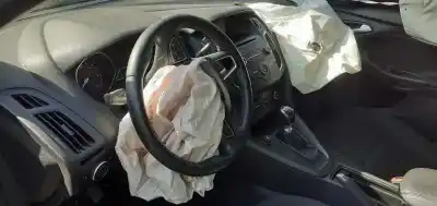 Здавання транспортного засобу ford focus lim. trend року 2016 потужний xwda