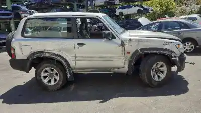 Véhicule à la ferraille nissan patrol gr (y61) básico de l'année 2002 alimenté zd30ddti
