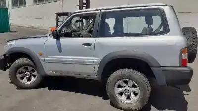 Véhicule à la ferraille nissan patrol gr (y61) básico de l'année 2002 alimenté zd30ddti