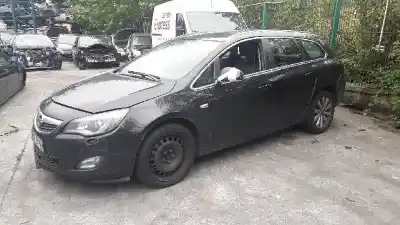 Здавання транспортного засобу OPEL ASTRA J SPORTS TOURER Excellence року 2012 потужний A17DTR