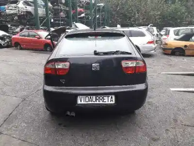 Véhicule à la ferraille seat leon (1m1) sport de l'année 2003 alimenté arl