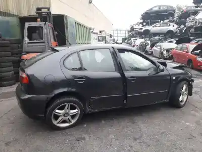 Véhicule à la ferraille seat leon (1m1) sport de l'année 2003 alimenté arl