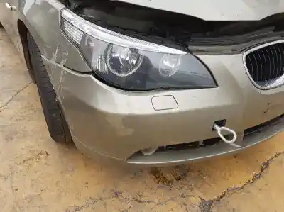 Vehicul casat bmw 5 (e60) 520 i al anului 2004 alimentat 226s1