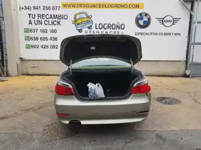 Vehicul casat bmw 5 (e60) 520 i al anului 2004 alimentat 226s1
