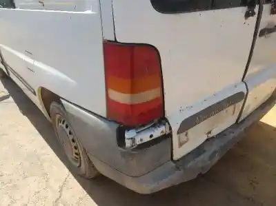 Здавання транспортного засобу mercedes-benz vito (w638) caja cerrada 2.2 16v cdi turbodiesel cat року 2003 потужний 611980