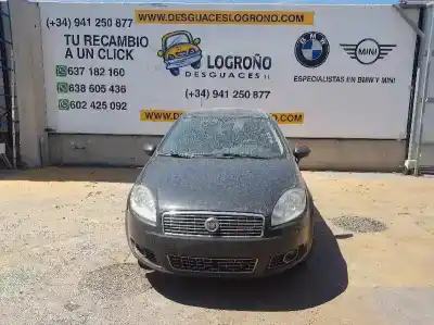 Veicolo di demolizione FIAT LINEA (323_, 110_) 1.3 D Multijet (323AXB11 323AXB1A) dell'anno 2009 alimentato 199A3000