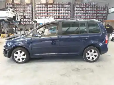 Veículo de Sucata volkswagen touran 2.0 16v fsi do ano 2006 alimentado blx