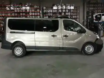 Veicolo di demolizione renault trafic combi 1.6 dci d energy dell'anno 2017 alimentato r9m452