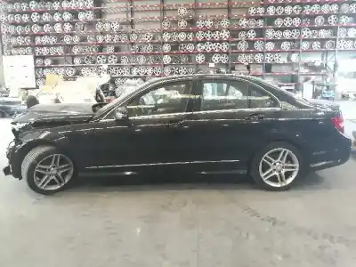 Здавання транспортного засобу clase m clase c lim. 2.1 cdi року 2011 потужний 651911