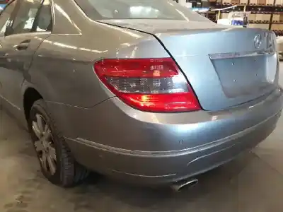 Sloopvoertuig mercedes-benz clase c (w204) berlina 2.1 cdi cat van het jaar 2010 aangedreven 651911