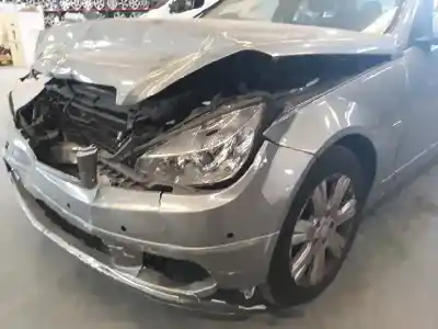 Sloopvoertuig mercedes-benz clase c (w204) berlina 2.1 cdi cat van het jaar 2010 aangedreven 651911