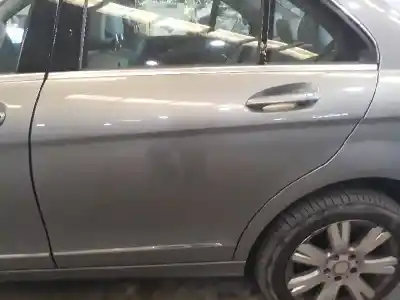 Sloopvoertuig mercedes-benz clase c (w204) berlina 2.1 cdi cat van het jaar 2010 aangedreven 651911