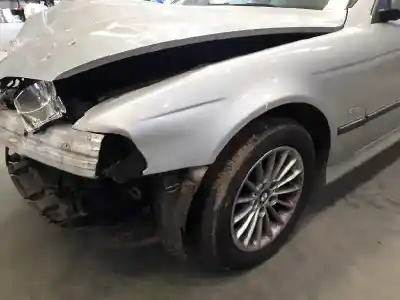 Veículo de Sucata bmw 5 (e39) 520 d do ano 2000 alimentado 204d1