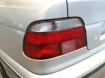 Veículo de Sucata bmw 5 (e39) 520 d do ano 2000 alimentado 204d1