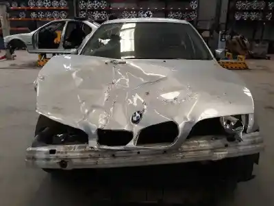 Scrapping Vehicle BMW 5 (E39) 520 D of the year 2000 powered 204D1