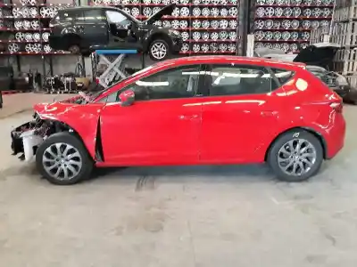 Здавання транспортного засобу SEAT LEON (5F1) 1.6 TDI року 2015 потужний CLHA