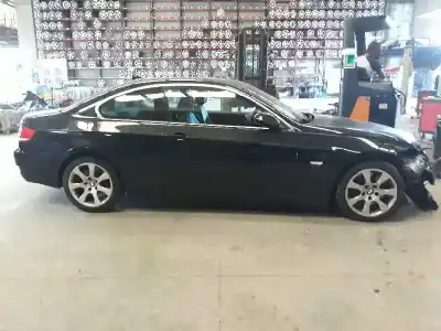 Sloopvoertuig bmw serie 3 coupe (e92) 330i van het jaar 2006 aangedreven n53b30a