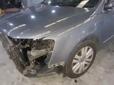 Veicolo di demolizione volkswagen passat b6 (3c2) 2.0 tdi 16v dell'anno 2007 alimentato bkp