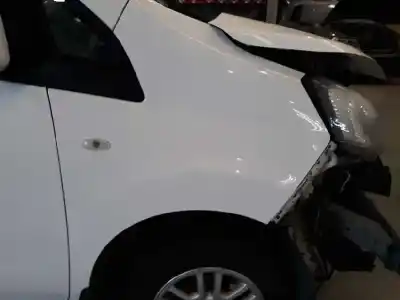 Veicolo di demolizione nissan nv 200 1.6 16v dell'anno 2010 alimentato hr16de