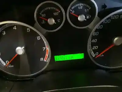 Véhicule à la ferraille ford focus berlina (cap) st racing orange de l'année 2004 alimenté hyda