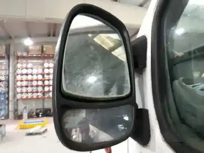 Veículo de Sucata renault trafic combi (ab 4.01) 1.9 diesel do ano 2004 alimentado f9q762