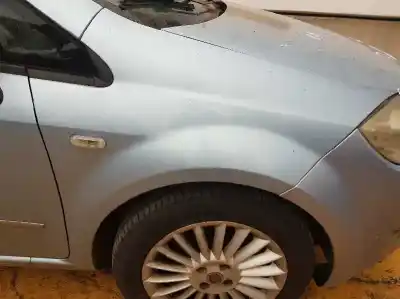 Veículo de Sucata fiat linea (323_, 110_) 1.3 d multijet (323axb11 323axb1a) do ano 2007 alimentado 199a3000