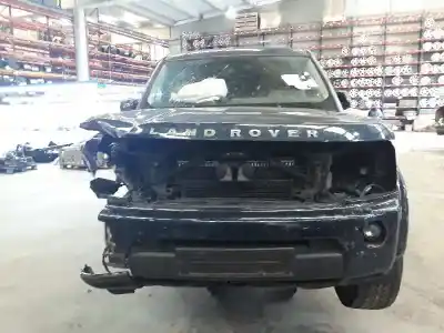 Véhicule à la ferraille land rover discovery 4 tdv6 hse de l'année 2013 alimenté 306dt