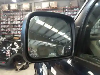 Véhicule à la ferraille land rover discovery 4 tdv6 hse de l'année 2013 alimenté 306dt