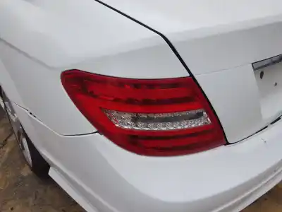 Здавання транспортного засобу mercedes-benz clase c (w205) lim. 2.1 cdi cat 170 cv / 125 kw року 2013 потужний 651911