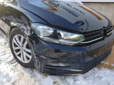 Veículo de Sucata volkswagen touran 1.0 tsi do ano 2016 alimentado cyvb