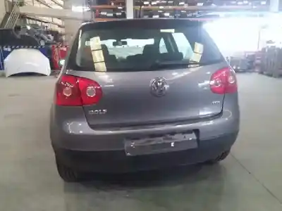 Veículo de Sucata volkswagen golf v berlina (1k1) 1.9 tdi do ano 2006 alimentado bxe