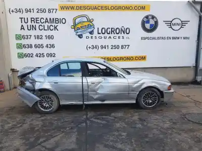 Sloopvoertuig bmw 5 (e39) 525 i van het jaar 2000 aangedreven 256s5