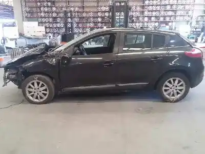 Veículo de Sucata RENAULT                                            MEGANE II BERLINA 5P                                                                                                                                                                                                                                       1.5 dCi Diesel do ano 2010 alimentado K9K832