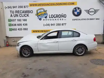 Sloopvoertuig bmw 3 (e90) 318 i van het jaar 2011 aangedreven n43b20a