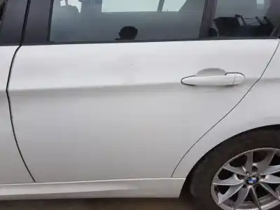 Sloopvoertuig bmw 3 (e90) 318 i van het jaar 2011 aangedreven n43b20a