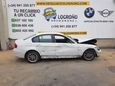Sloopvoertuig bmw 3 (e90) 318 i van het jaar 2011 aangedreven n43b20a