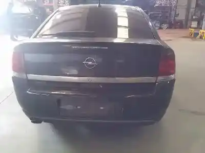 Véhicule à la ferraille opel vectra c (z02) 1.9 cdti (f69) de l'année 2005 alimenté z19dth