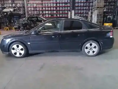Véhicule à la ferraille opel vectra c (z02) 1.9 cdti (f69) de l'année 2005 alimenté z19dth