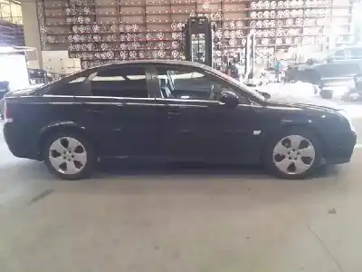 Véhicule à la ferraille opel vectra c (z02) 1.9 cdti (f69) de l'année 2005 alimenté z19dth