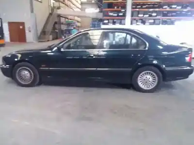 Veículo de Sucata bmw 5 (e39) 523 i do ano 1998 alimentado 256s3