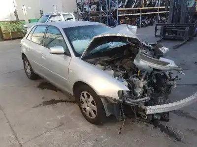 Здавання транспортного засобу audi a3 (8l1) 1.6 року 2001 потужний avu