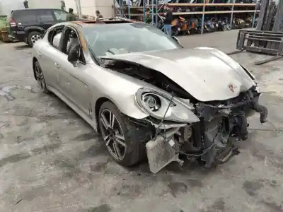 Veicolo di demolizione porsche panamera (970) 3.0 d dell'anno 2012 alimentato crcc