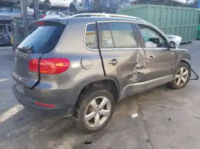 Veículo de Sucata volkswagen tiguan 2.0 tdi do ano 2013 alimentado cfgc