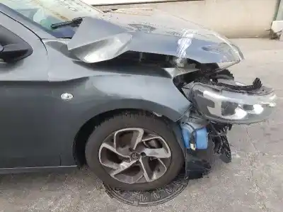 Veicolo di demolizione citroen celysée 1.2 12v vti dell'anno 2017 alimentato hm01