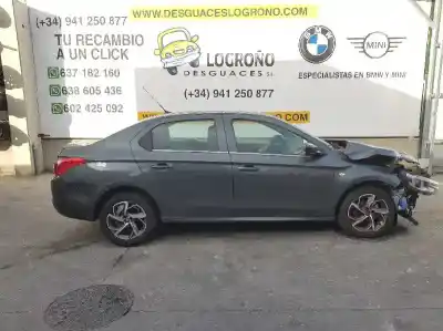 Veicolo di demolizione citroen celysée 1.2 12v vti dell'anno 2017 alimentato hm01